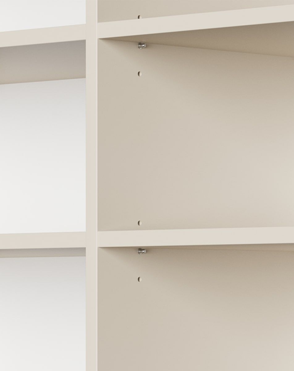 Skříň SIGI SZS4
Barva: šampaňská béžová