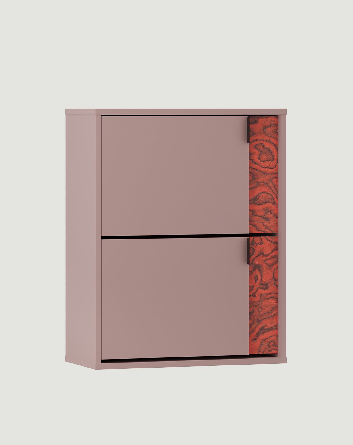 Výklopná skříňka na boty LAYERS LAY37
Barva: Antique Rose
Barva čela: červená dýha Sottsass
Úchytka: LAYERS 110 Black Onyx
