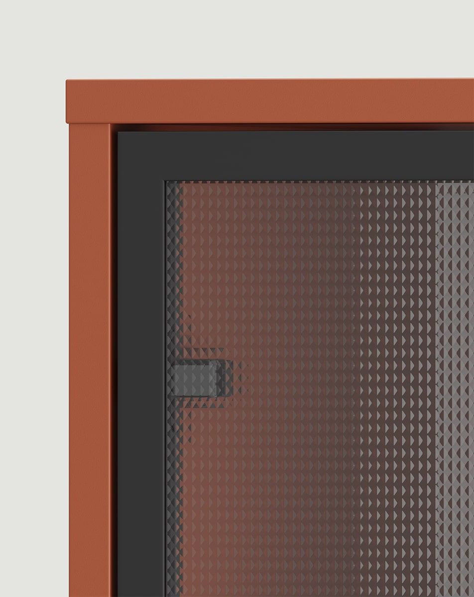 Skříň LAYERS LAY46
Barva: ohnivá terakota
Typ skla: Ornamentální mons sklo
